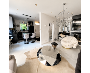 Haus zum Kaufen in Düsseldorf 439.000,00 € 115 m²