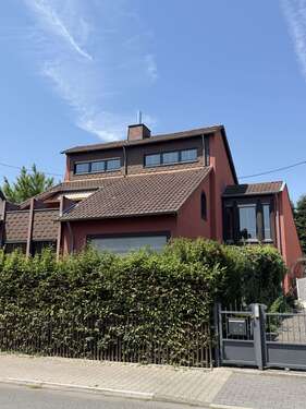 Foto - Haus zum Mieten in Frankfurt am Main 2.750,00 € 245 m²
