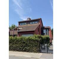 Haus zum Mieten in Frankfurt am Main 2.750,00 € 245 m²