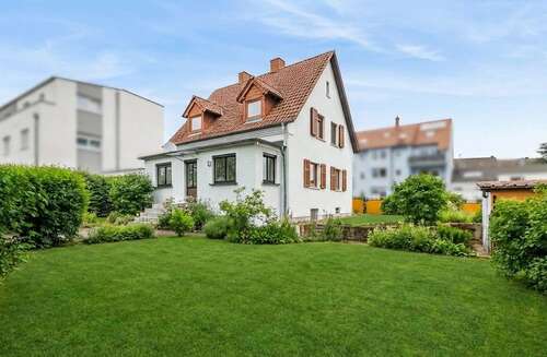 Foto - Haus zum Kaufen in Homburg 325.000,00 € 125 m²
