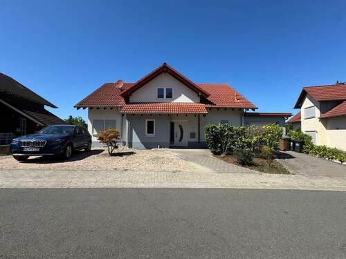 Foto - Haus zum Mieten in Niedermohr Schrollbach 2.900,00 € 286 m²