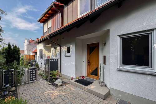 Foto - Haus zum Kaufen in Adelsdorf 335.000,00 € 91.23 m²