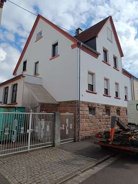 Foto - Haus zum Kaufen in Schiffweiler 198.000,00 € 160 m²