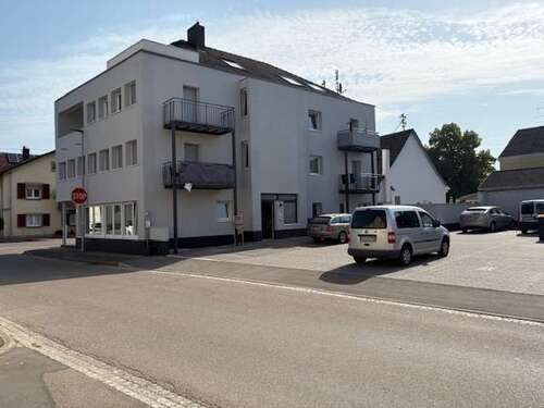 Foto - Haus zum Kaufen in Eschbach 1.795.000,00 € 539 m²