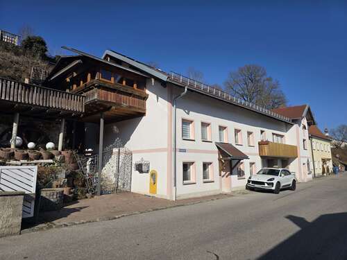 Foto - Haus zum Kaufen in Jettenbach 499.000,00 € 355 m²
