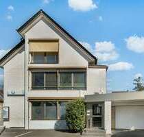 Haus zum Kaufen in Köln 2.295.000,00 € 329 m²
