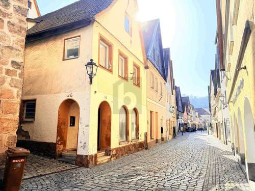 Foto - Haus zum Kaufen in Kulmbach 120.000,00 € 400 m²