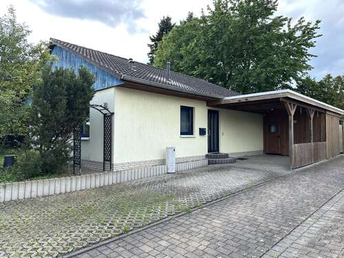 Foto - Haus zum Mieten in Peine 950,00 € 93 m²