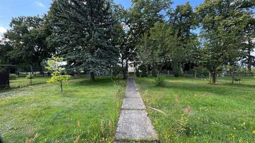 Foto - Grundstück zu verkaufen in Werneuchen 177.700,00 € 911 m²