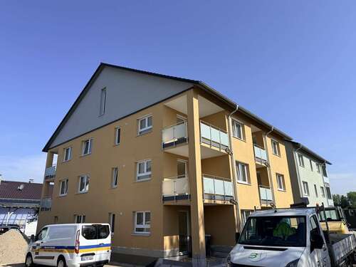 Foto - Wohnung zum Mieten in Herbolzheim 765,00 € 49.4 m²