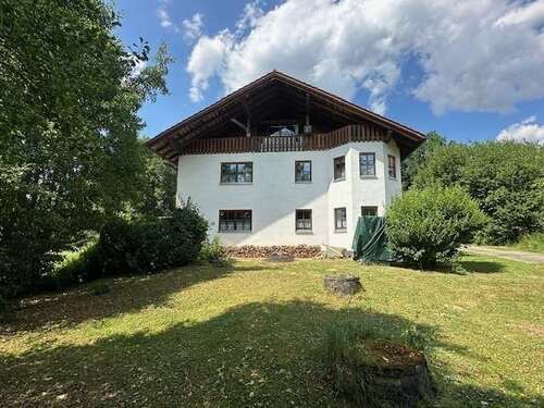 Foto - Haus zum Kaufen in Neukirchen 490.000,00 € 185 m²