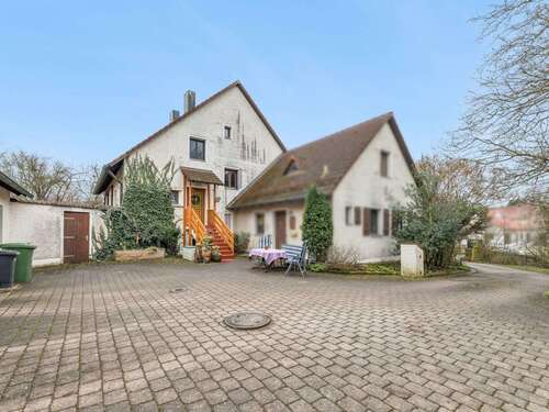 Foto - Haus zum Kaufen in Westheim 475.000,00 € 264.02 m²
