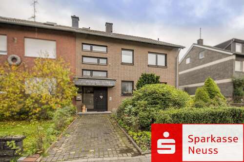 Foto - Haus zum Kaufen in Grevenbroich 449.000,00 € 211 m²
