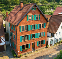 Haus zum Kaufen in Schiltach 475.000,00 € 241 m²