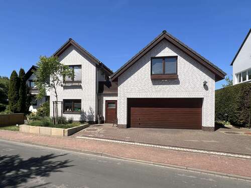 Foto - Haus zum Kaufen in Garbsen 498.000,00 € 237 m²