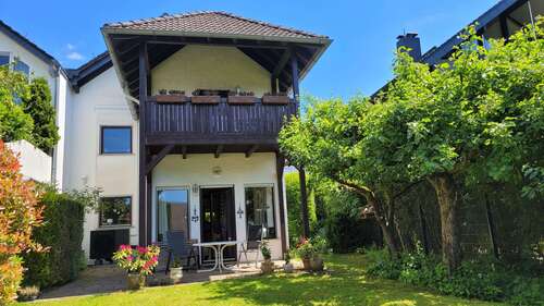 Foto - Haus zum Kaufen in Niedernhausen- Oberjosbach 610.000,00 € 174.39 m²