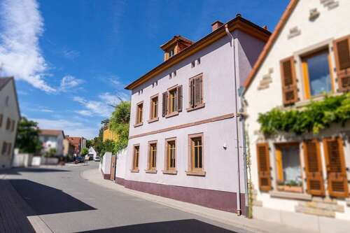 Foto - Haus zum Kaufen in Laumersheim 659.000,00 € 165 m²