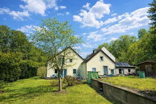 Foto - Haus zum Kaufen in Bahretal 350.000,00 € 280 m²