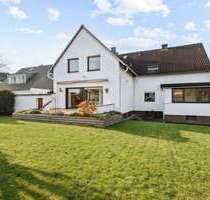 Haus zum Kaufen in Ratingen-Tiefenbroich 629.000,00 € 240 m²