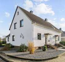 Haus zum Kaufen in Ratingen-Tiefenbroich 729.000,00 € 240 m²