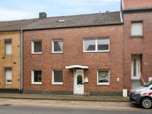 Foto - Haus zum Kaufen in Oberzier 249.000,00 € 178.62 m²