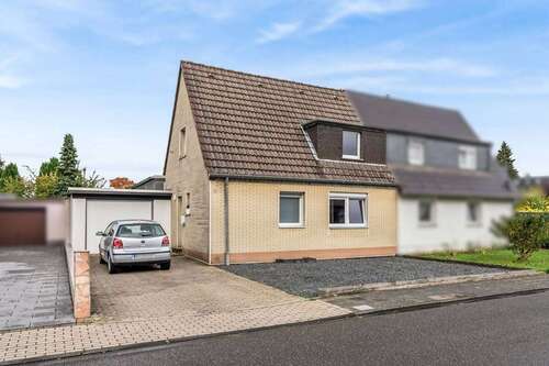 Foto - Haus zum Kaufen in Dormagen Delrath 435.000,00 € 114 m²