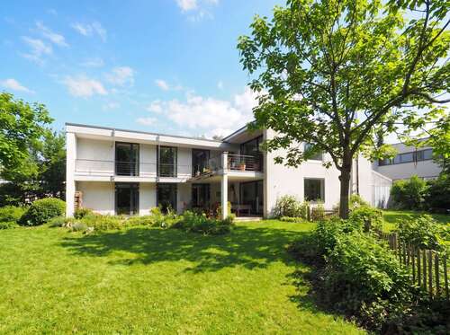 Foto - Haus zum Kaufen in Saarbrücken 695.000,00 € 262 m²
