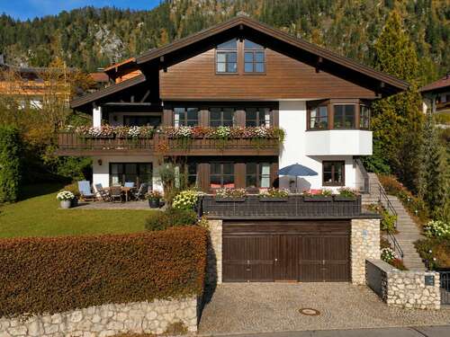 Foto - Haus zum Kaufen in Reit im Winkl 1.850.000,00 € 288 m²