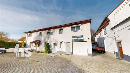 Foto - Haus zum Kaufen in Schkopau 360.000,00 € 253 m²