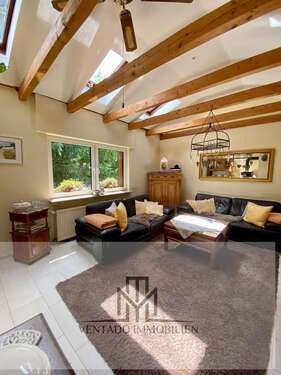 Foto - Haus zum Kaufen in Frankfurt am Main Nieder-Erlenbach 998.000,00 € 345.45 m²