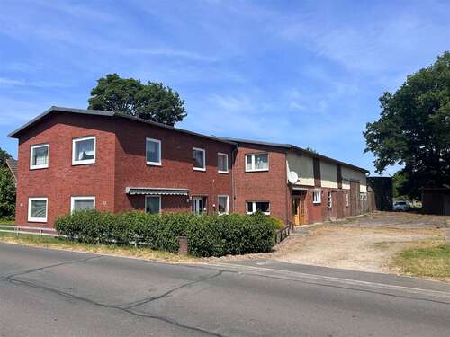 Foto - Haus zum Kaufen in Bimöhlen 439.000,00 € 250 m²