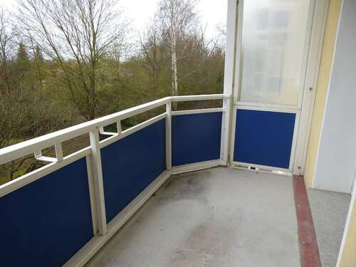 Foto - Wohnung zum Mieten in Bernburg (Saale) 339,00 € 57.8 m²