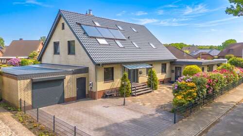 Foto - Haus zum Kaufen in Hohenlockstedt 499.000,00 € 258 m²