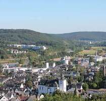 Haus zum Mieten in Herborn 1.650,00 € 240 m²
