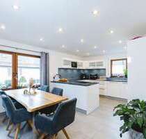 Haus zum Kaufen in Straubenhardt 714.000,00 € 270 m²