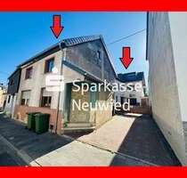 Haus zum Kaufen in Neuwied 350.000,00 € 210 m²