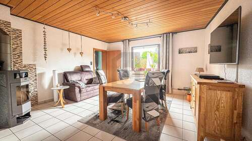 Foto - Haus zum Kaufen in Ehringshausen 349.000,00 € 201 m²