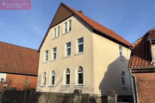 Foto - Haus zum Kaufen in Springe 239.000,00 € 302 m²