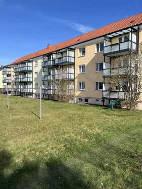Foto - Wohnung zum Mieten in Demitz-Thumitz 357,00 € 61.92 m²