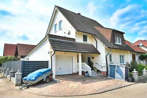 Foto - Haus zum Kaufen in Freisbach 565.000,00 € 249 m²