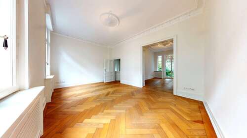 Foto - Haus zum Kaufen in Frankfurt am Main 4.400.000,00 € 180 m²