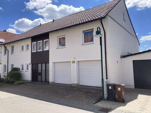 Foto - Haus zum Kaufen in Erkenbrechtsweiler 449.000,00 € 195.35 m²