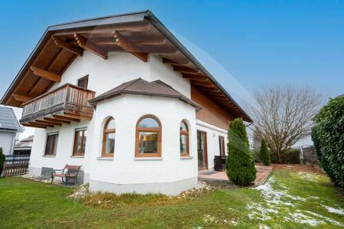 Foto - Haus zum Kaufen in Plattling 535.000,00 € 235.7 m²