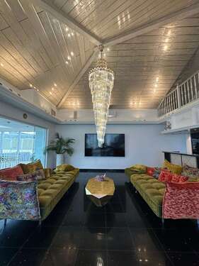 Foto - Haus zum Kaufen in Kutzenhausen 1.490.000,00 € 520 m²