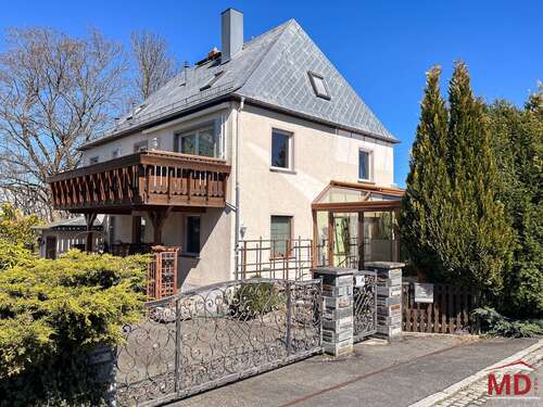 Foto - Haus zum Kaufen in Niederwürschnitz 225.000,00 € 299 m²