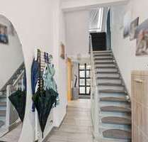 Haus zum Kaufen in Düsseldorf 450.000,00 € 117.36 m²