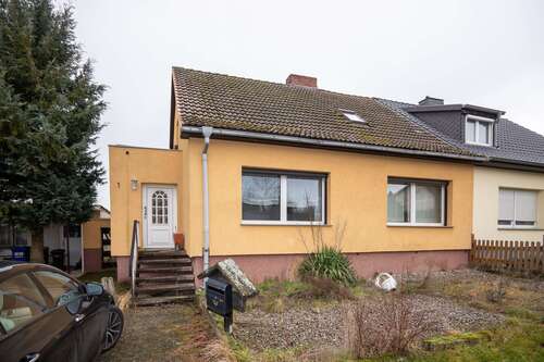 Foto - Haus zum Kaufen in Altentreptow 135.000,00 € 100 m²