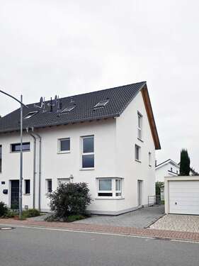 Foto - Haus zum Kaufen in Ilvesheim 750.000,00 € 179.6 m²