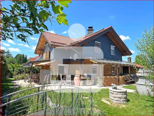 Foto - Haus zum Kaufen in Stockheim 375.000,00 € 133.34 m²