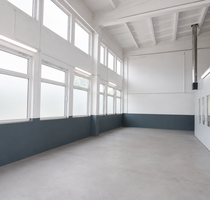 Halle in Neubrandenburg 1.110,00 € 390 m²
